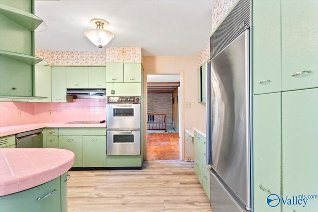 8511 Valley View Drive, Huntsville, AL 35802