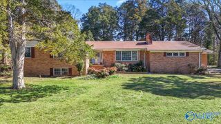 8511 Valley View Drive, Huntsville, AL 35802