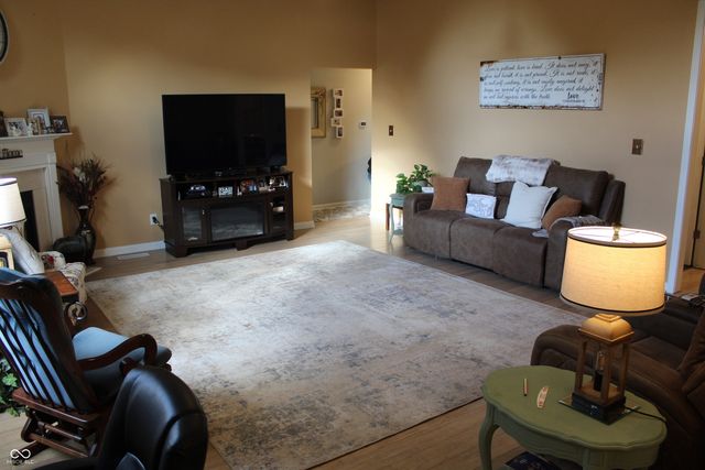 1708 Windmill Drive, Avon, IN 46123