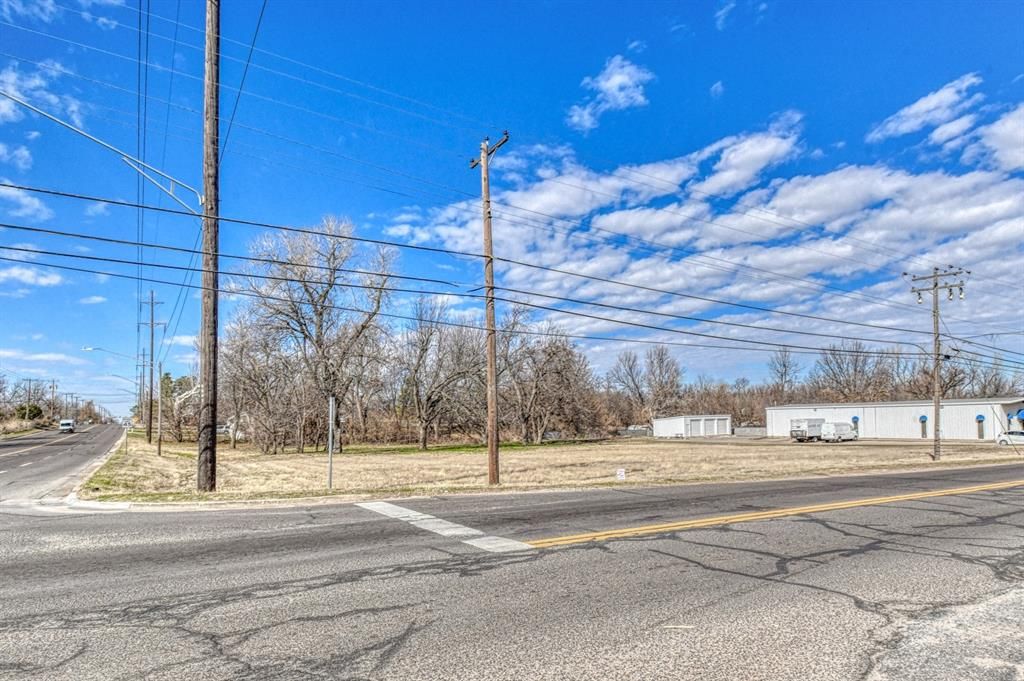 1107 N Post Road, Oklahoma City, OK 73130