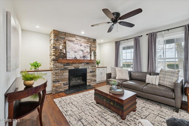 6490 County Rd 5-2, Delta, OH 43515