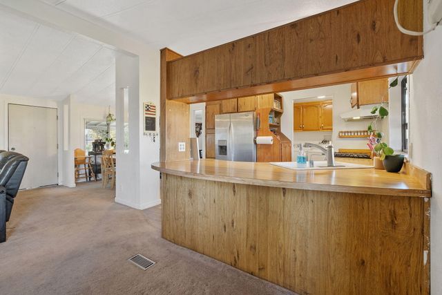 1206 S Church Street, Visalia, CA 93277