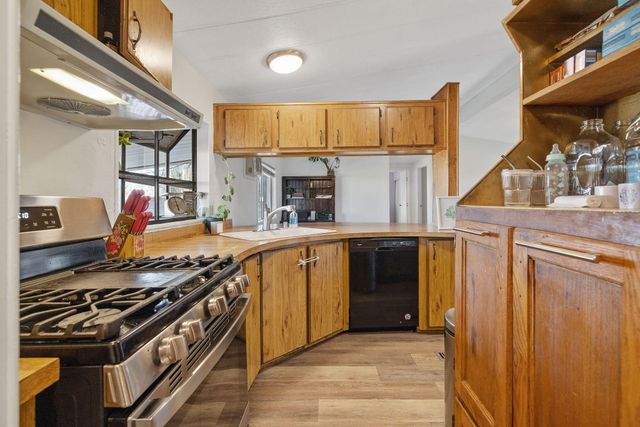 1206 S Church Street, Visalia, CA 93277