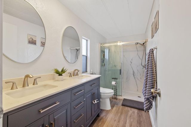 1206 S Church Street, Visalia, CA 93277