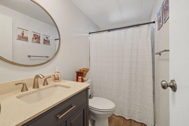 1206 S Church Street, Visalia, CA 93277