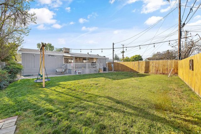 1206 S Church Street, Visalia, CA 93277