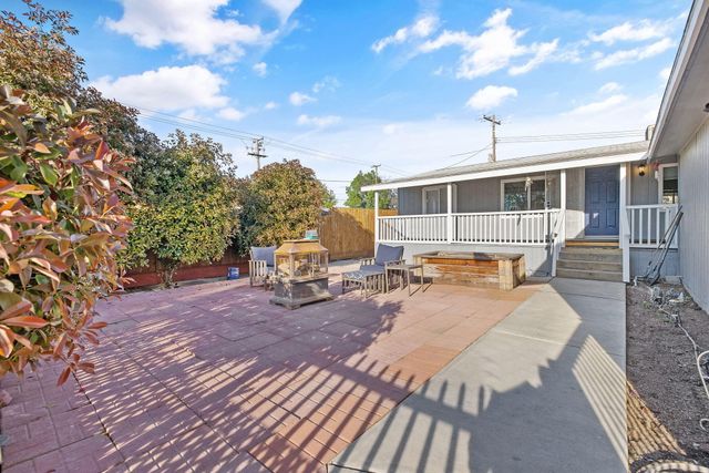 1206 S Church Street, Visalia, CA 93277