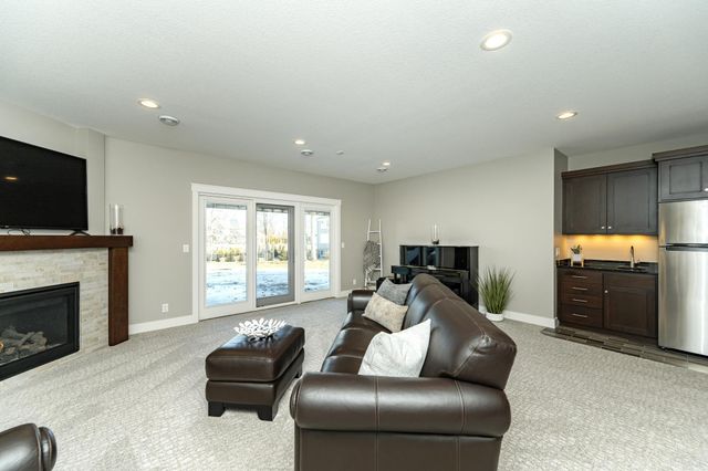 3039 Lady Slipper Lane SW, Rochester, MN 55902