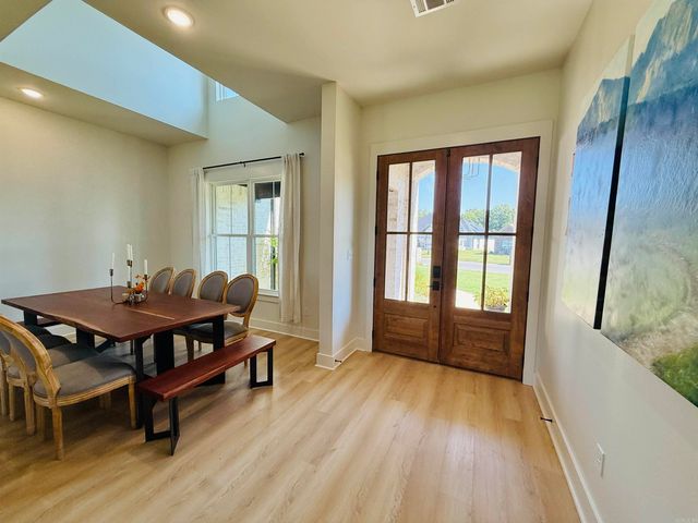 22 River Cliff Drive, Mayflower, AR 72106