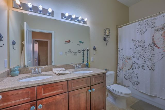 8300 Mesa Top Road NW, Albuquerque, NM 87120