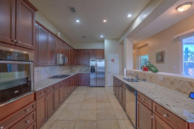 8300 Mesa Top Road NW, Albuquerque, NM 87120