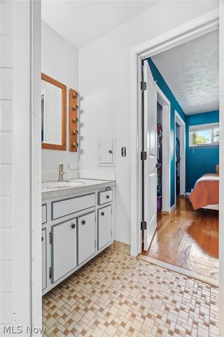 14351 Indian Creek Drive, Middleburg Heights, OH 44130