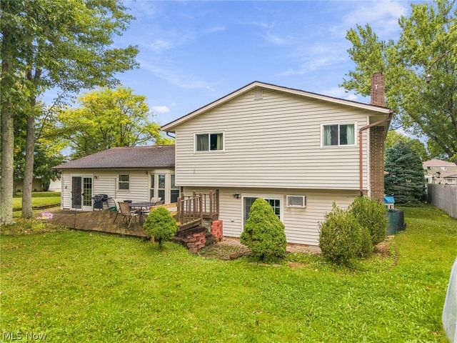 14351 Indian Creek Drive, Middleburg Heights, OH 44130