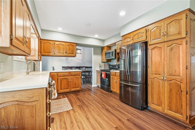 14351 Indian Creek Drive, Middleburg Heights, OH 44130