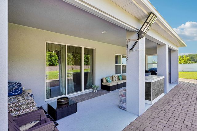 17407 Bella Nova Drive, Orlando, FL 32820