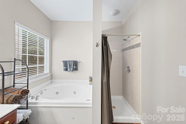 412 Amersham Lane, Waxhaw, NC 28173
