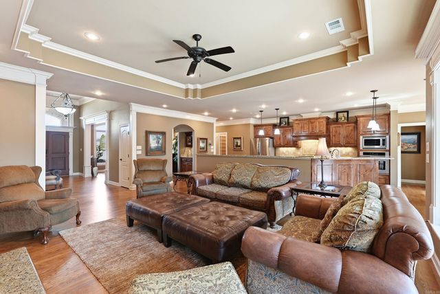 14025 Overcreek Pass, Little Rock, AR 72211