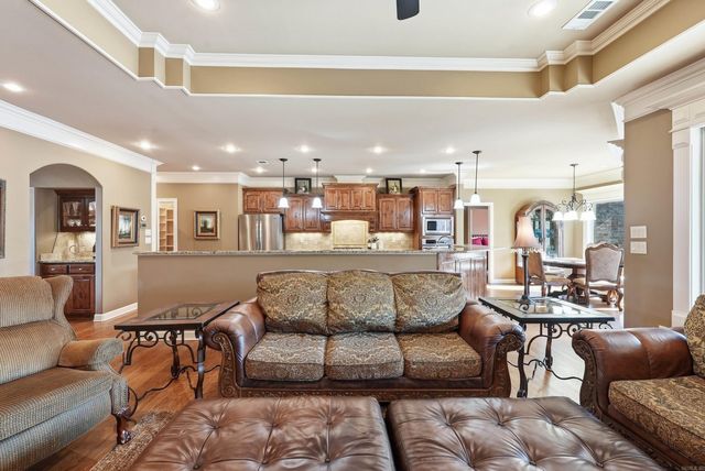 14025 Overcreek Pass, Little Rock, AR 72211