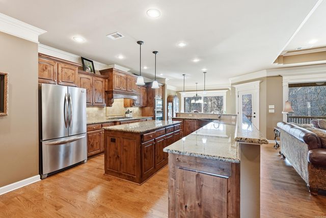 14025 Overcreek Pass, Little Rock, AR 72211