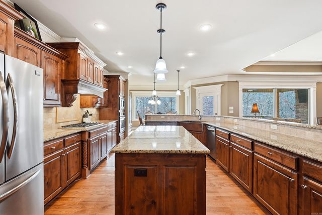 14025 Overcreek Pass, Little Rock, AR 72211