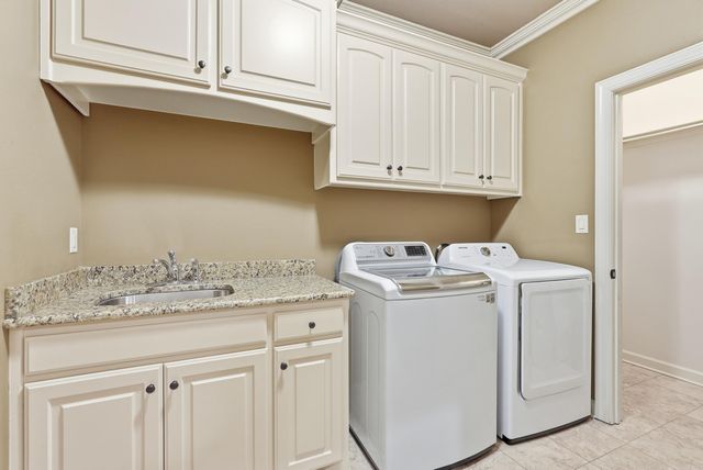 14025 Overcreek Pass, Little Rock, AR 72211