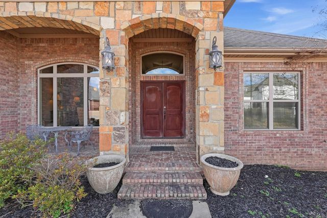 14025 Overcreek Pass, Little Rock, AR 72211