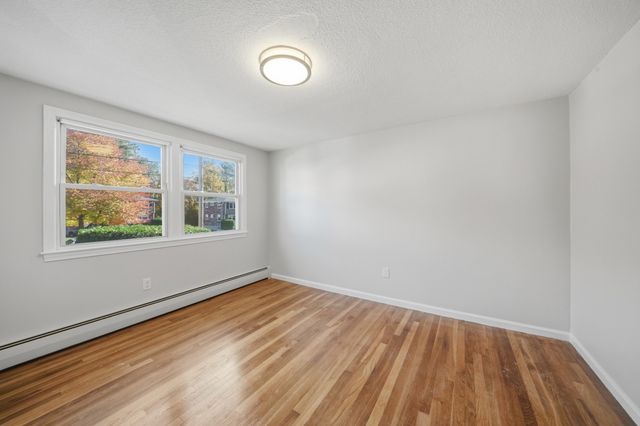 3 Greenleaf 3B, Merrimac, MA 01860