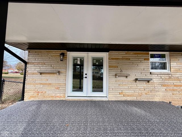 237 E Waterbury Road, Indianapolis, IN 46227