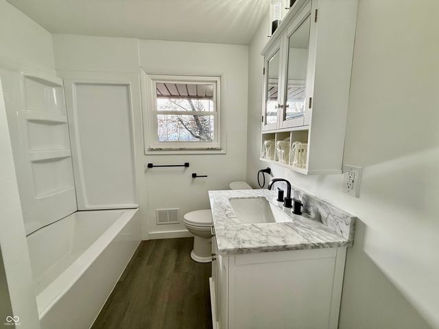 237 E Waterbury Road, Indianapolis, IN 46227