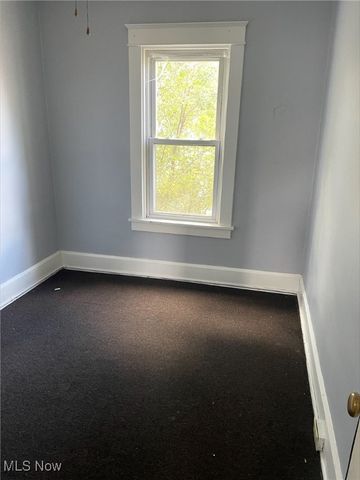 6 S Glenellen Avenue, Youngstown, OH 44509