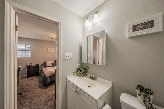 6037 Lindy Lane, Watauga, TX 76148