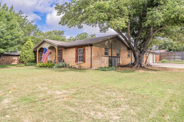 6037 Lindy Lane, Watauga, TX 76148