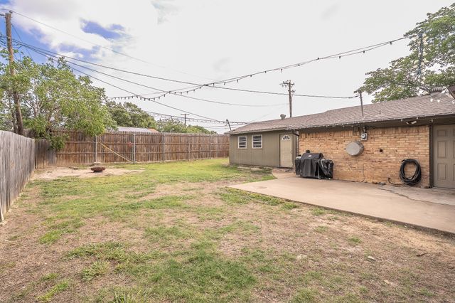 6037 Lindy Lane, Watauga, TX 76148