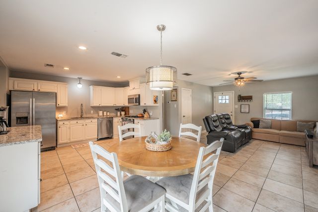 6037 Lindy Lane, Watauga, TX 76148