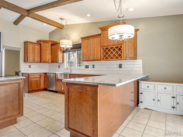 110 Estate Drive, Chester, IL 62233