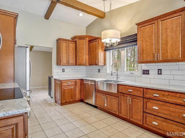 110 Estate Drive, Chester, IL 62233