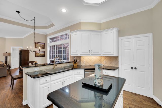 759 Village Green Drive, Desoto, TX 75115