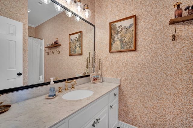 759 Village Green Drive, Desoto, TX 75115