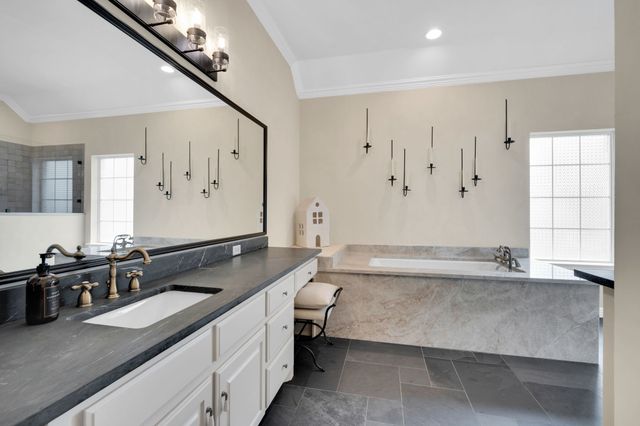 759 Village Green Drive, Desoto, TX 75115