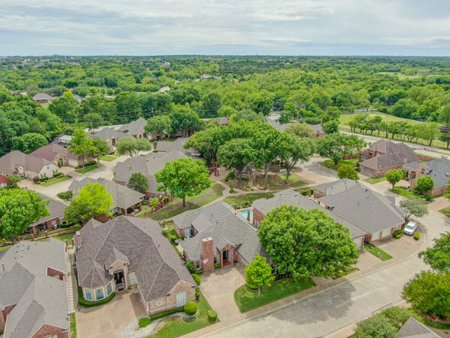 759 Village Green Drive, Desoto, TX 75115
