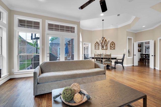 759 Village Green Drive, Desoto, TX 75115