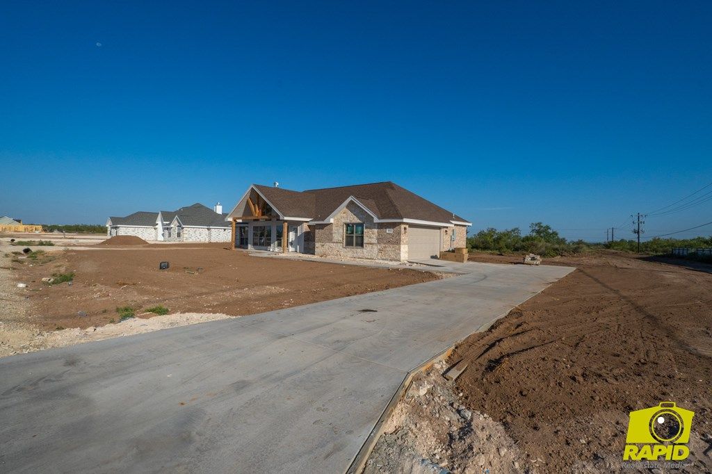 Image 2 of property listing at 9502 Grey Wolf Lane, San Angelo, TX 76901