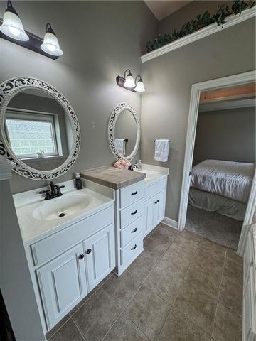 816 NW Cedar Lane, Grain Valley, MO 64029