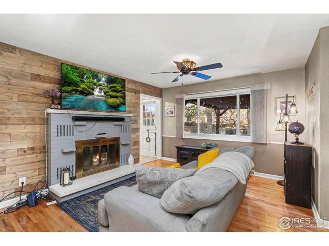 19 Dale Pl, Longmont, CO 80501