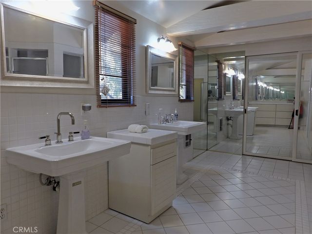 1455 Granada Avenue, San Marino, CA 91108