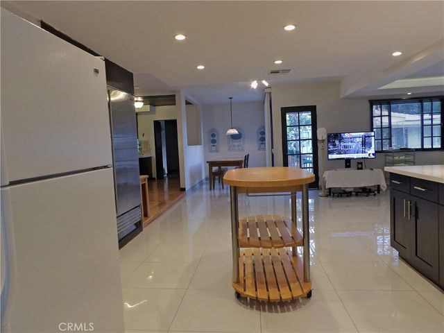 1455 Granada Avenue, San Marino, CA 91108