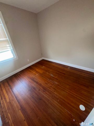 102 Lindley Street 2nd, Bridgeport, CT 06604