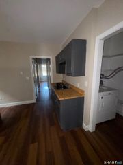 102 Lindley Street 2nd, Bridgeport, CT 06604