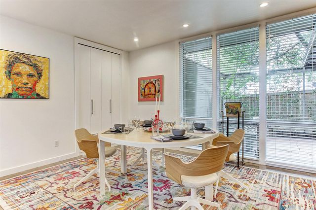 5252 Memorial Drive 5252, Houston, TX 77007