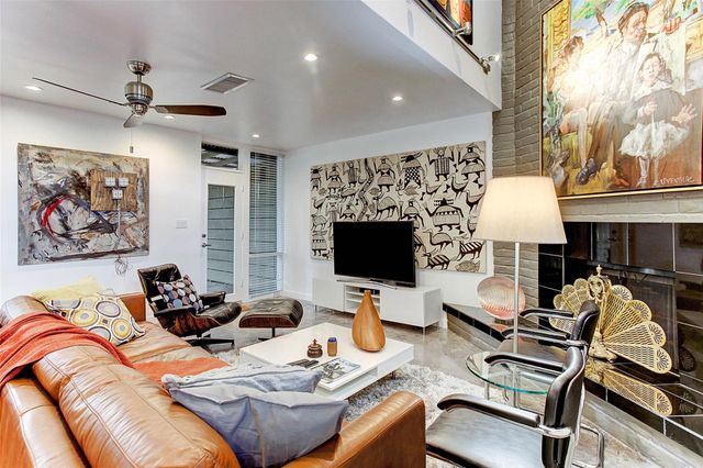 5252 Memorial Drive 5252, Houston, TX 77007